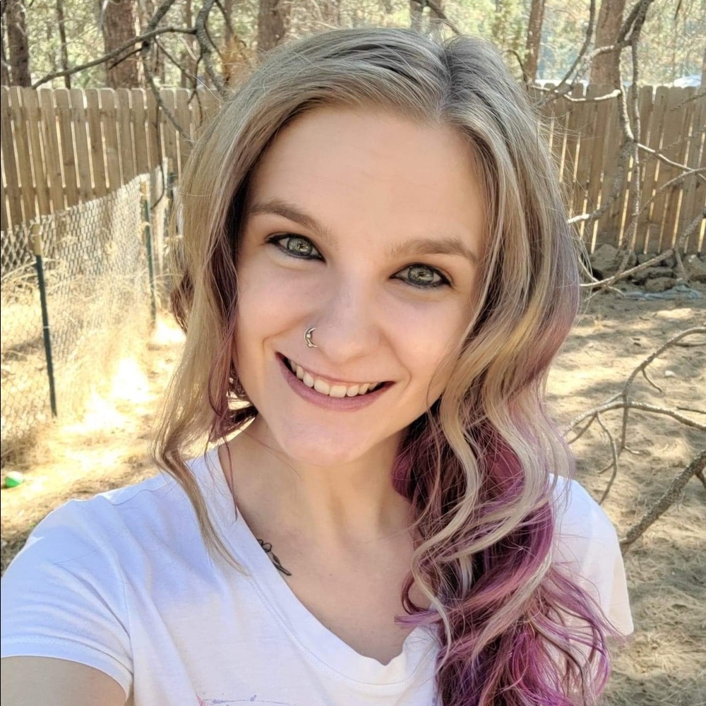 Meet your Posher, Mandy